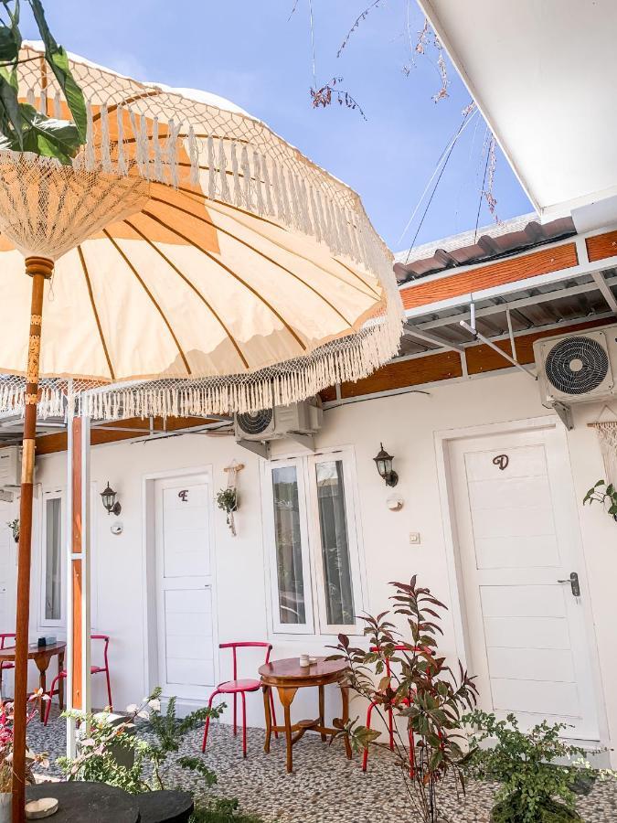 Tropical Paradiso Homestay Banyuwangi  Esterno foto
