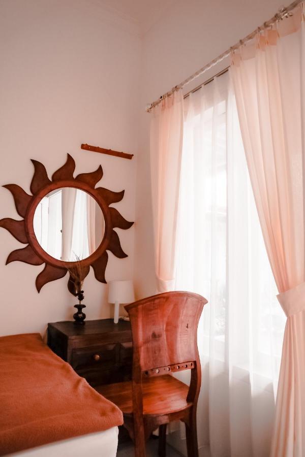 Tropical Paradiso Homestay Banyuwangi  Esterno foto