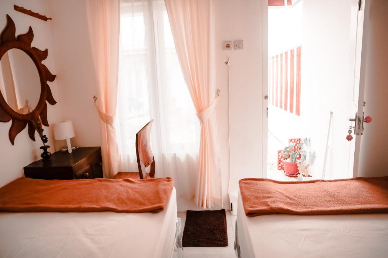 Tropical Paradiso Homestay Banyuwangi  Esterno foto