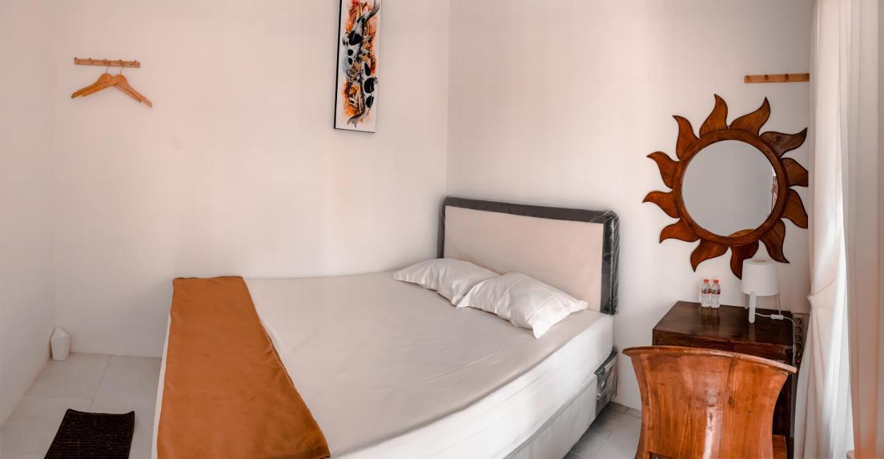 Tropical Paradiso Homestay Banyuwangi  Esterno foto